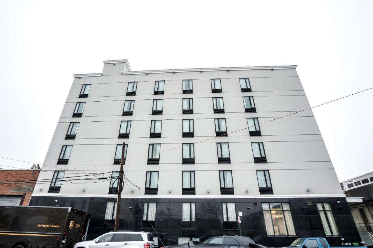 Letap Hotel Near Airtrain Jfk Airport New York Bagian luar foto