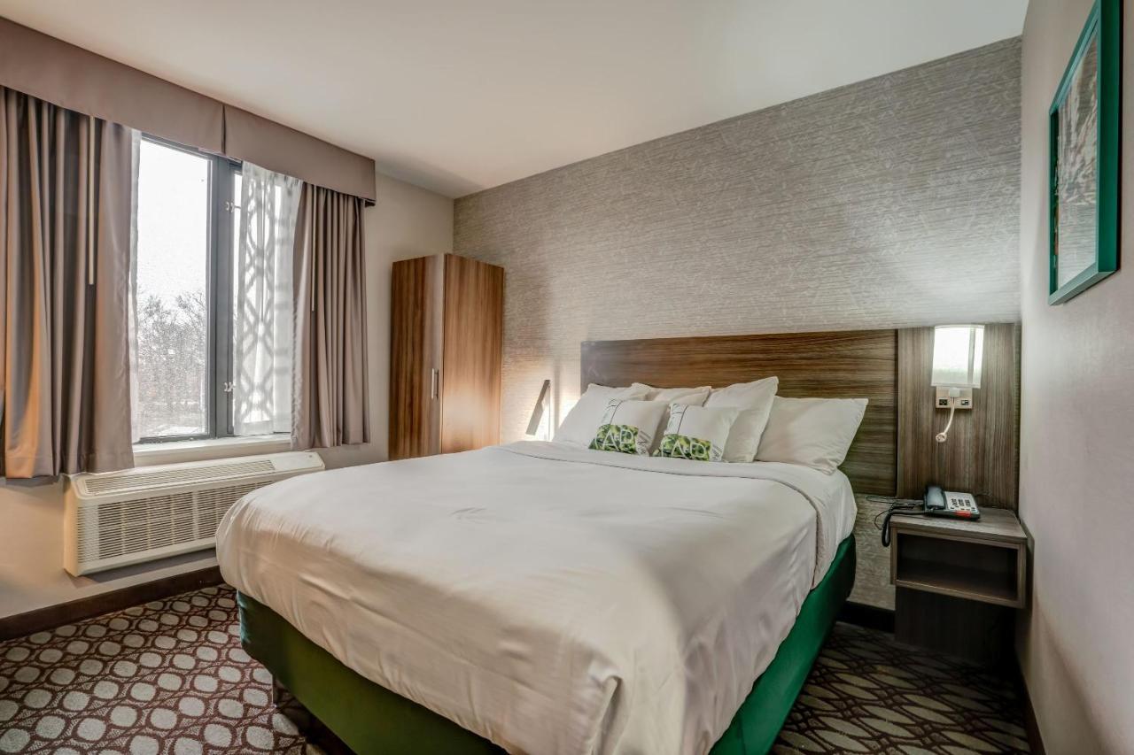 Letap Hotel Near Airtrain Jfk Airport New York Bagian luar foto
