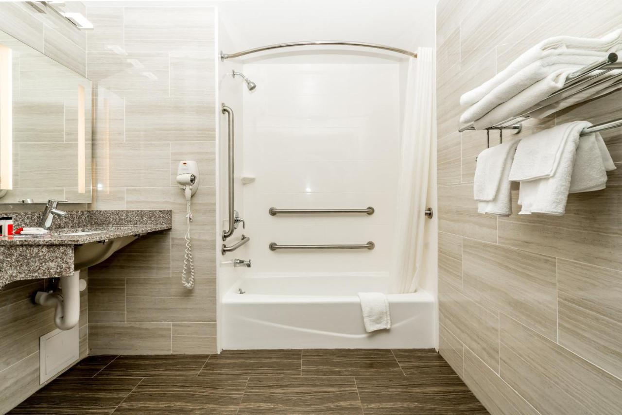 Letap Hotel Near Airtrain Jfk Airport New York Bagian luar foto
